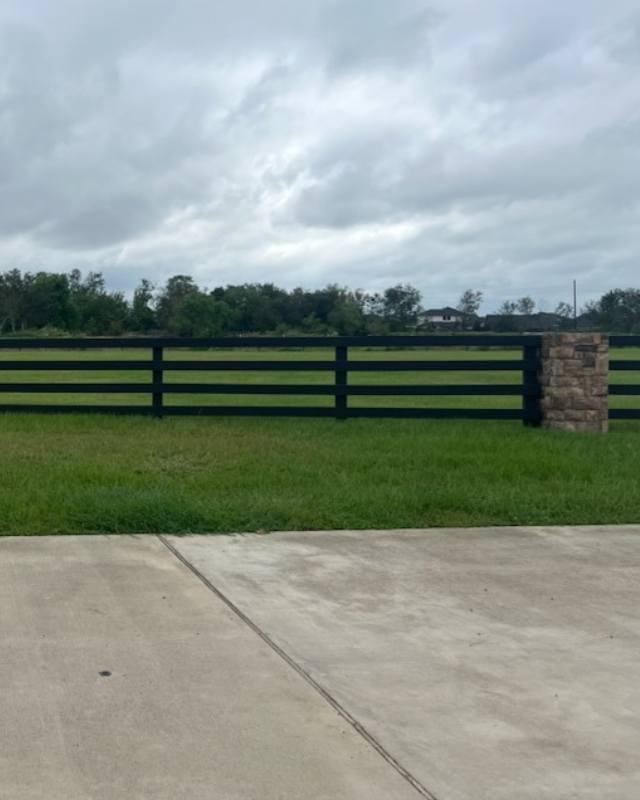Horton-construction-services-ranch-fencing-construction-Fort-Bend-County-TX